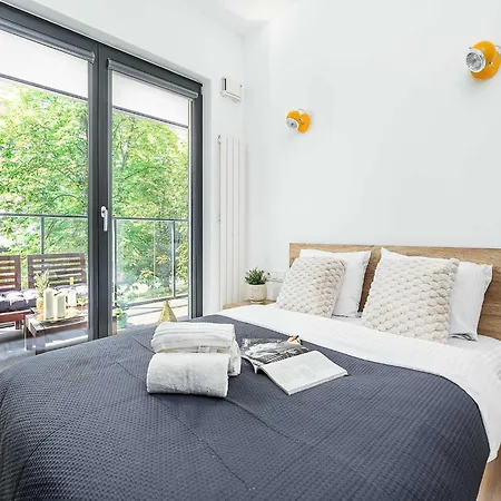 Flat With Views Апартаменти Варшава