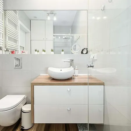 Апартаменти Flat With Views *